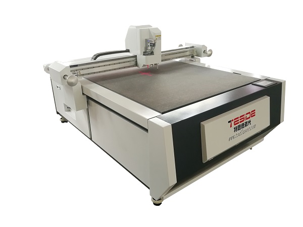 Máquina cortadora de cajas de cartón CNC con cortador de cuchilla tangencial oscilante para embalaje